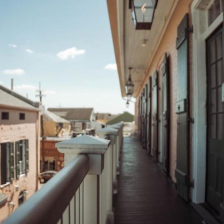 Royal Frenchmen Hotel And Bar Новый Орлеан Экстерьер фото